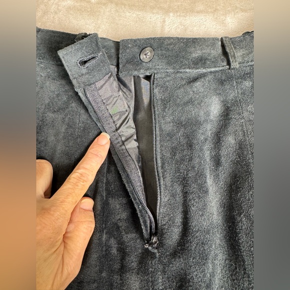 Vintage Black Leather Suede Pencil Skirt size 2/25 Chaus Straight Petite Women's - Picture 5 of 12